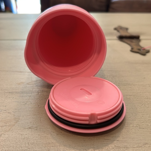 New! Tupperware commuter mug - Picture 3 of 3